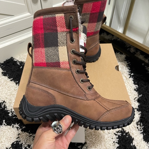 NIB Women’s UGG Adirondack II Plaid Stout Heavy-duty Winter Boots Multicolors - Picture 7 of 16